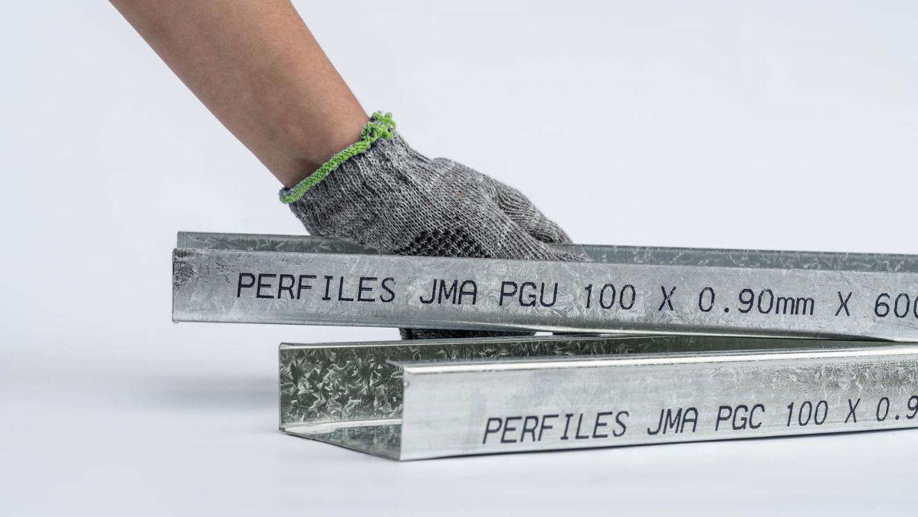 tipos de perfiles para steel frame